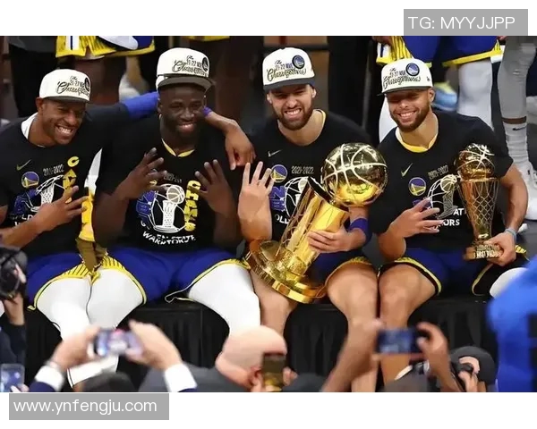 追梦格林评选生涯前五队友：库里、汤普森、希尔德榜上有名